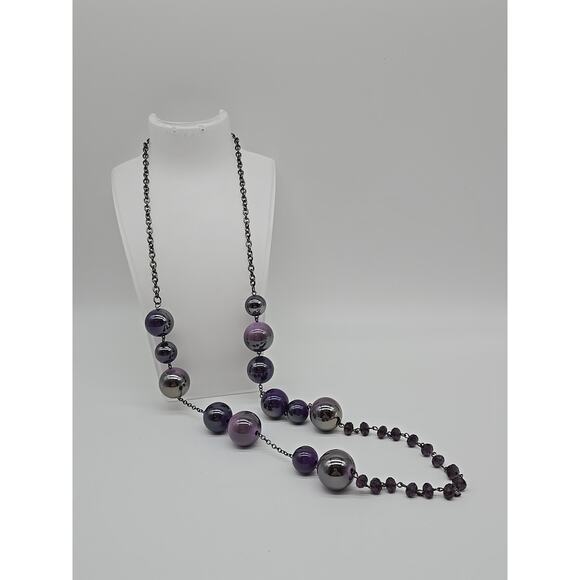 Chunky Purple Ombre Metallic Sheen and Facetted Beaded 36" Chain Necklace - Picture 1 of 9